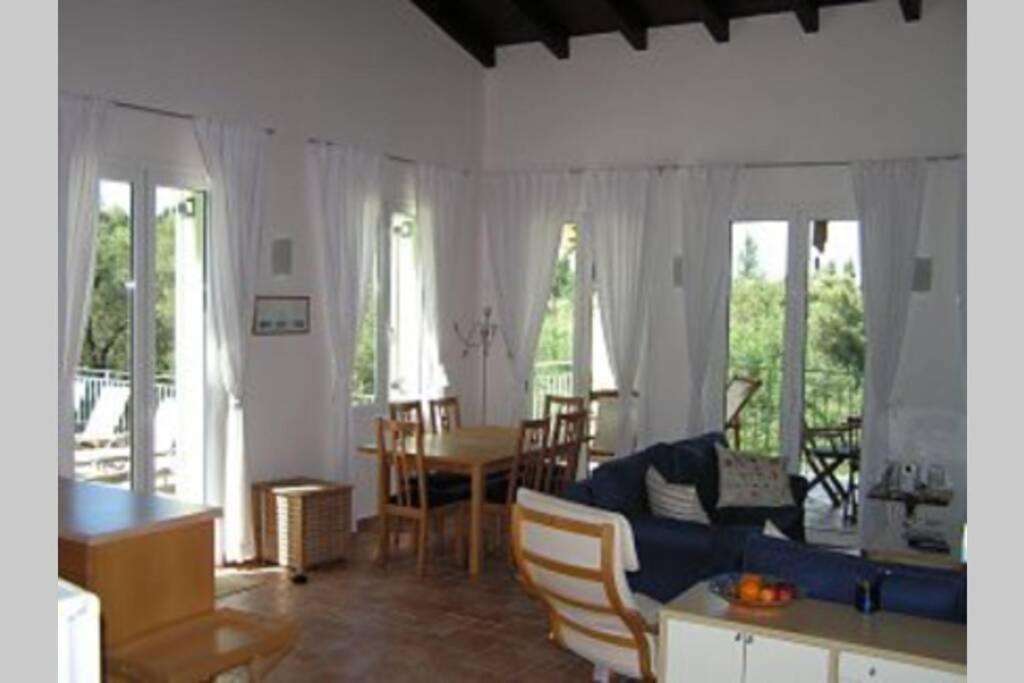 Gastouri Villa Pascalia With Heated Pool In October And Views Achilleion Luaran gambar