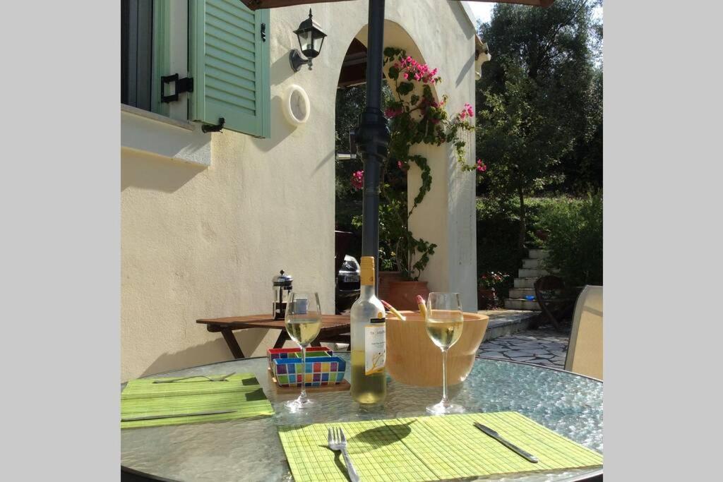 Gastouri Villa Pascalia With Heated Pool In October And Views Achilleion Luaran gambar