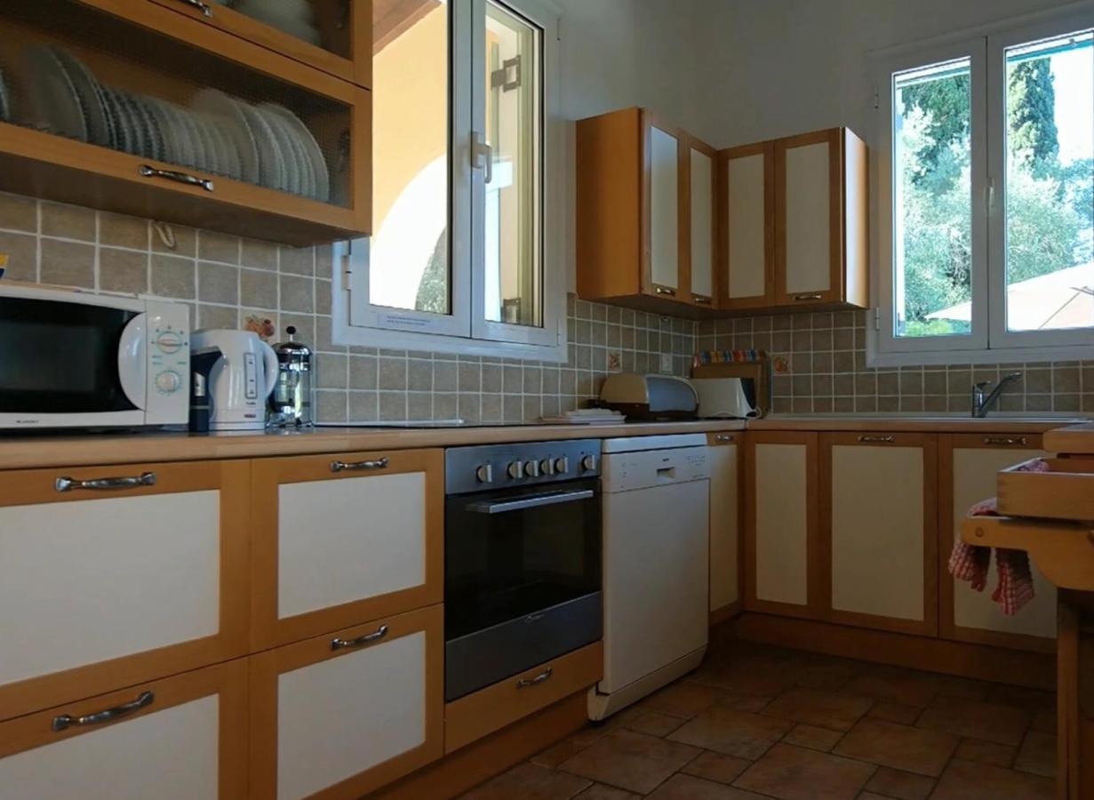 Gastouri Villa Pascalia With Heated Pool In October And Views Achilleion Luaran gambar